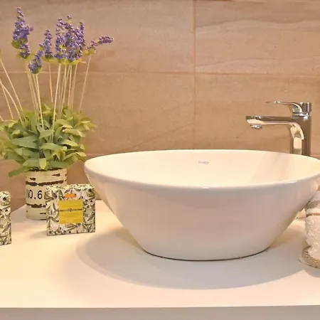 Le Petit Bonheur コモ